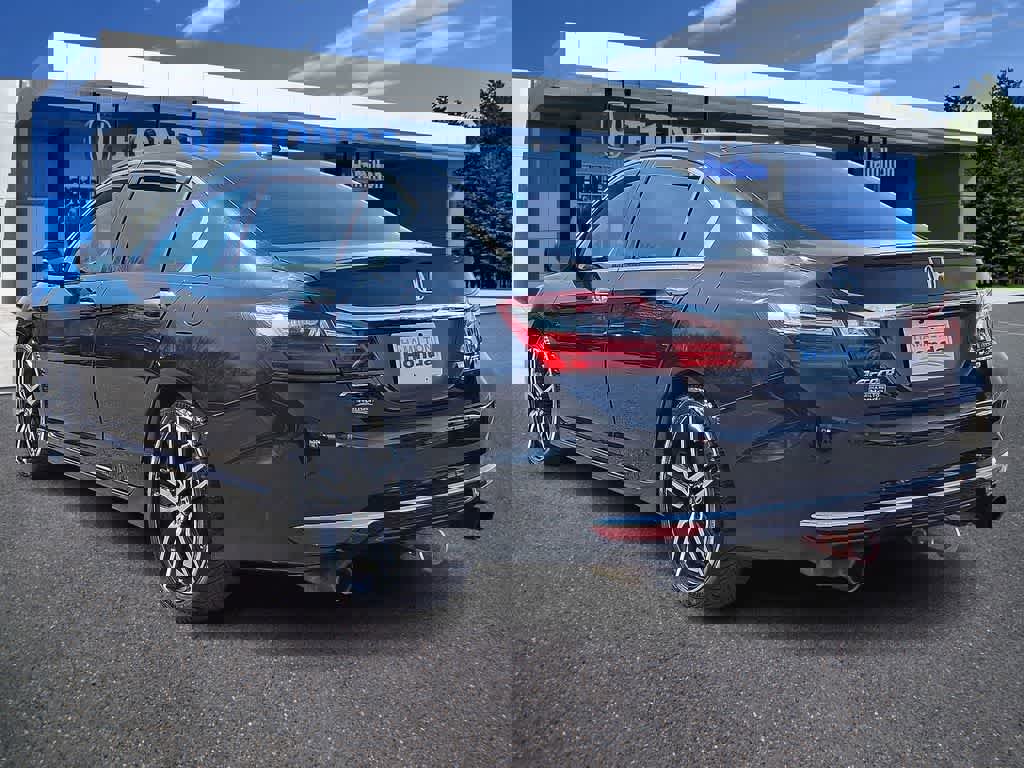 Used 2016 Honda Accord Touring image 22