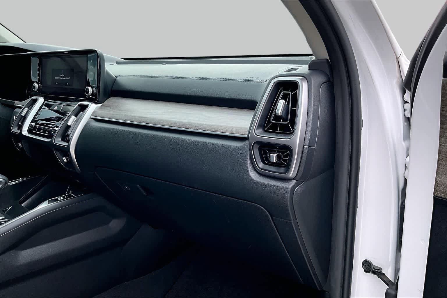 Certified 2023 Kia Sorento X-Line EX AWD/4WD image 18