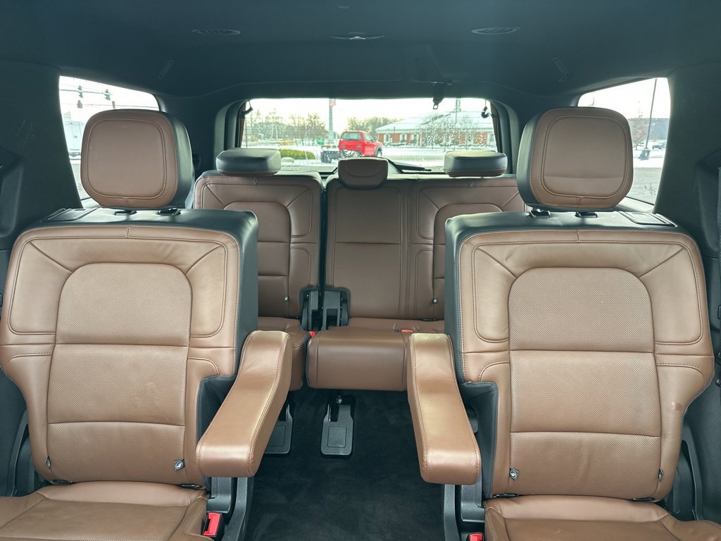Used 2022 Lincoln Navigator Reserve image 15
