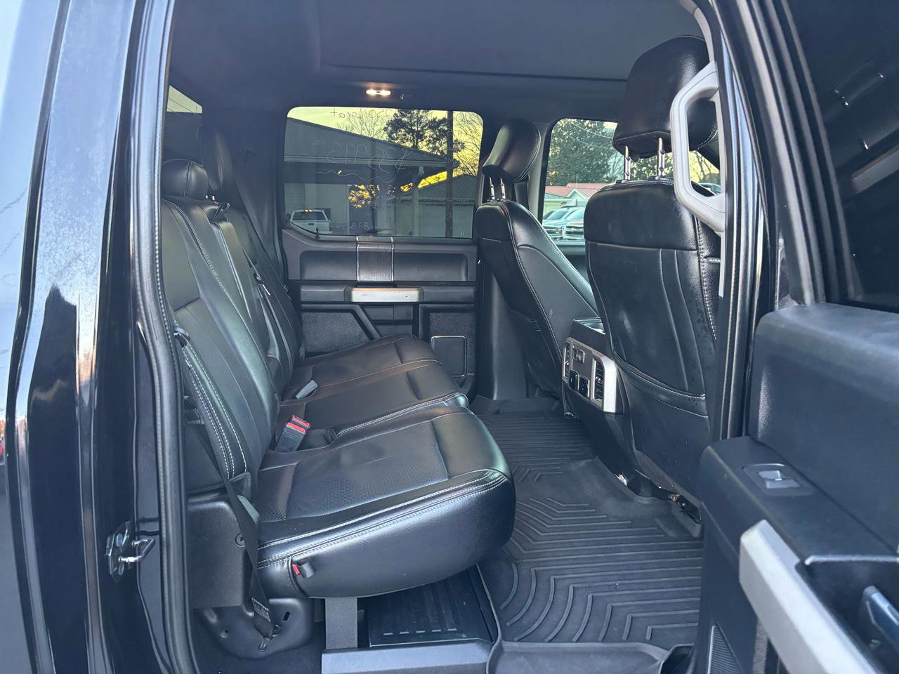 Used 2021 Ford F250 Lariat w/ Lariat Value Package image 13