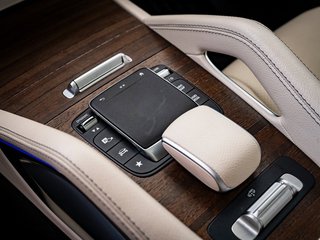 Certified 2022 Mercedes-Benz GLS 450 4MATIC image 31