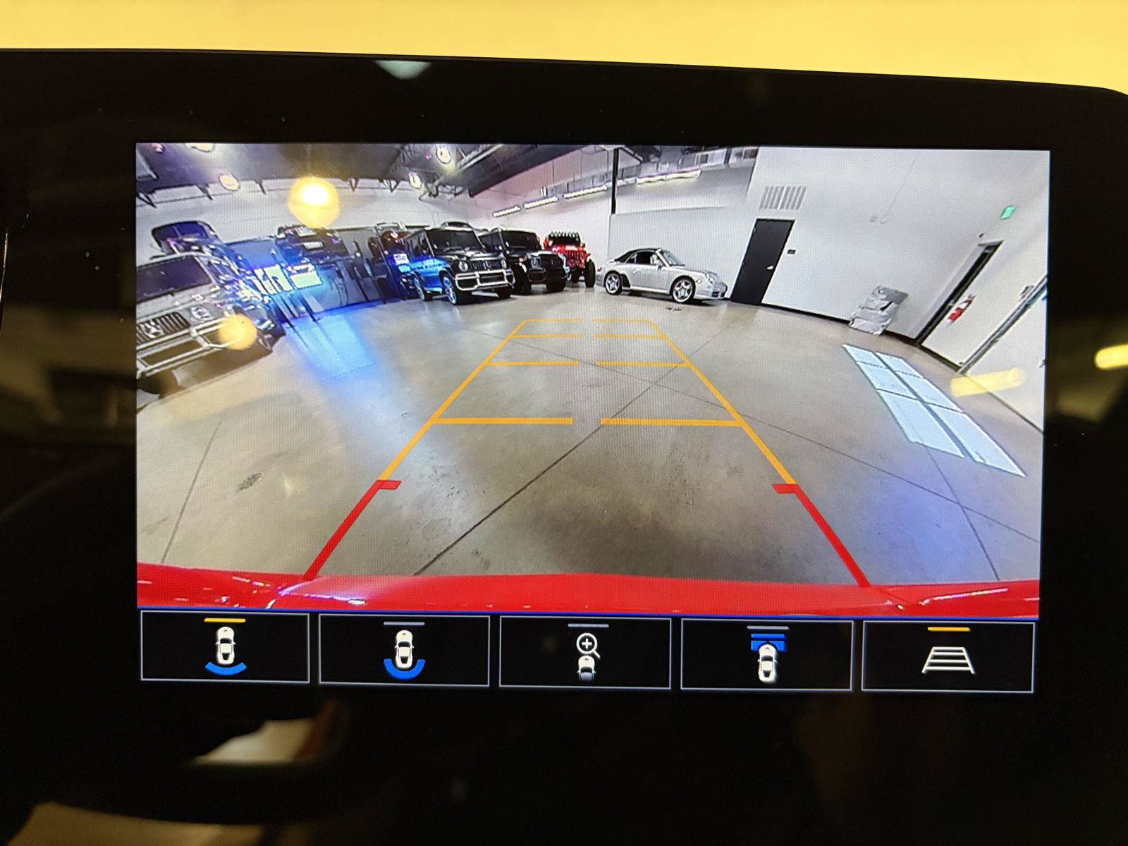 Used 2022 Chevrolet Corvette Stingray Preferred Cpe w/ Z51 Performance Package RWD image 25