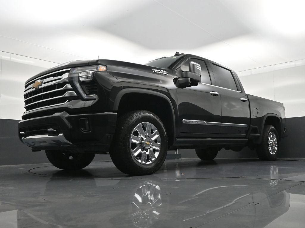 Used 2024 Chevrolet Silverado 2500 High Country w/ High Country Premium Package AWD/4WD image 25