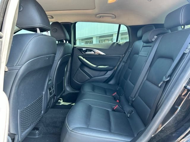 Used 2019 INFINITI QX30 AWD image 23