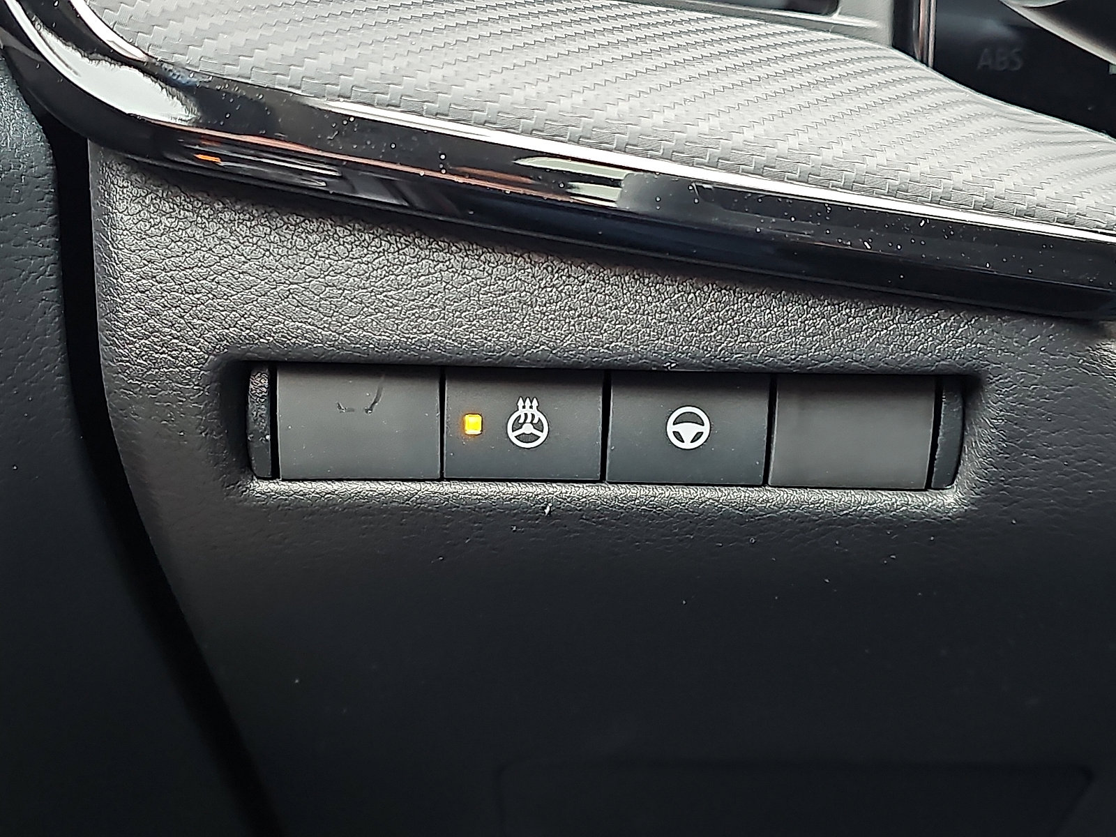 New 2026 Nissan Kicks SR w/ SR Premium Package AWD/4WD image 17