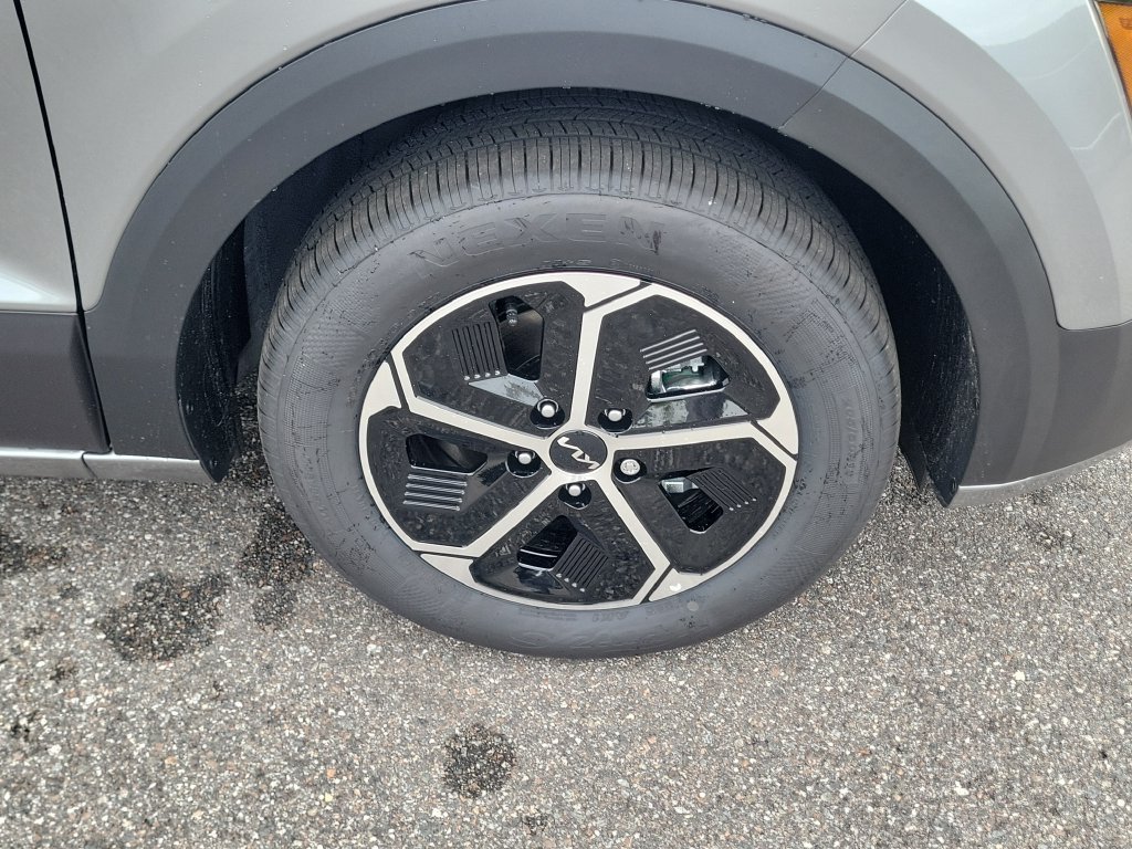 New 2026 Kia Niro EX FWD image 39