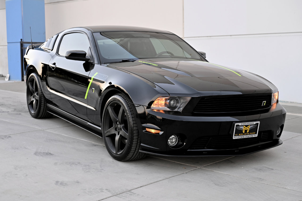 Used 2012 Ford Mustang GT Premium w/ HID Headlamps & Security Pkg image 9