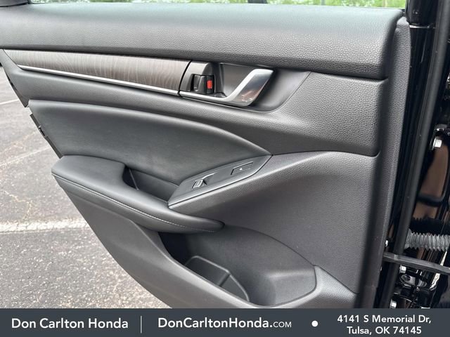 Used 2021 Honda Accord Touring image 15