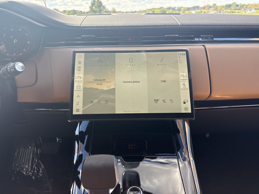New 2026 Land Rover Range Rover Sport SE AWD/4WD image 23