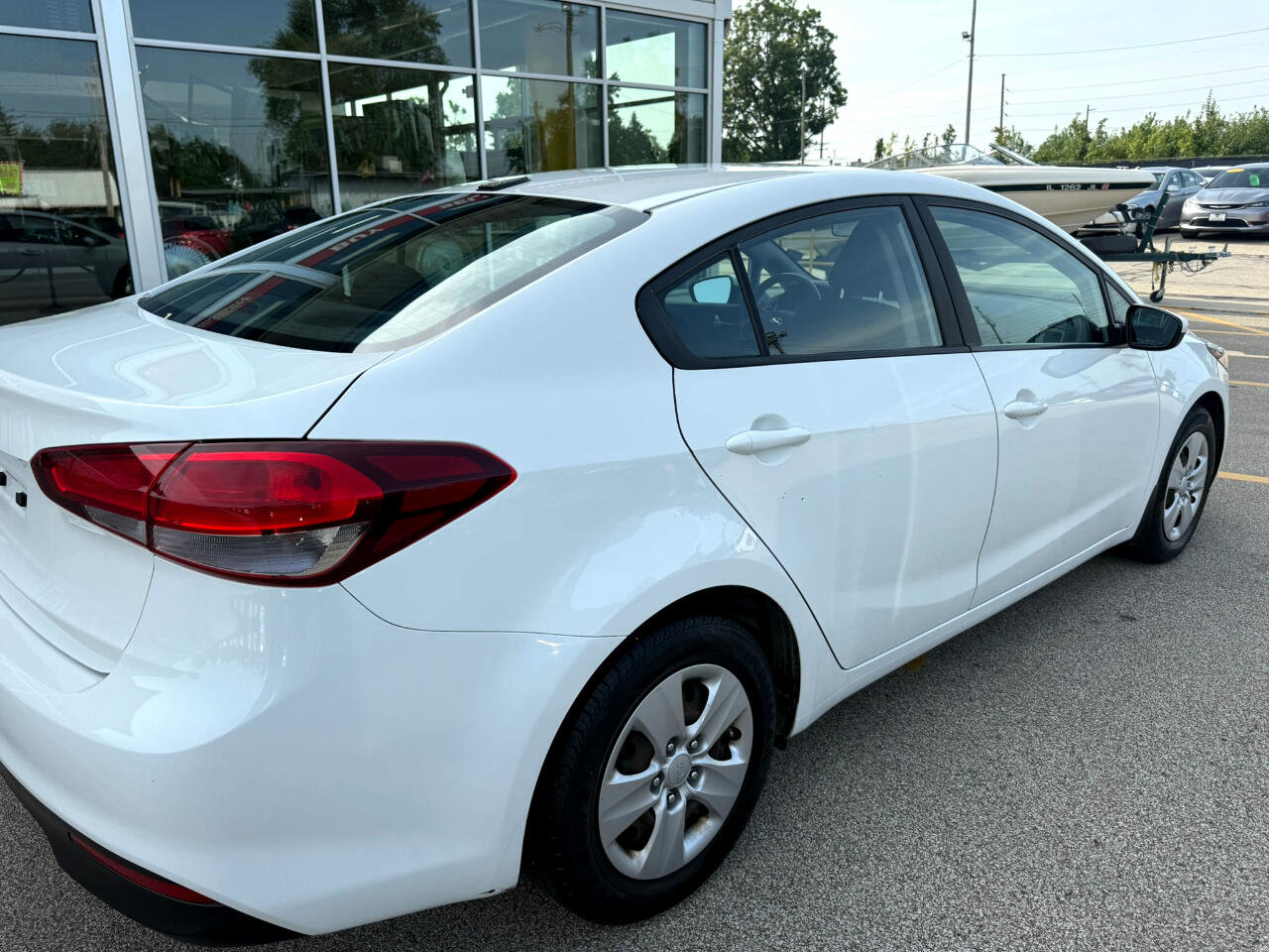 Used 2017 Kia Forte LX image 5