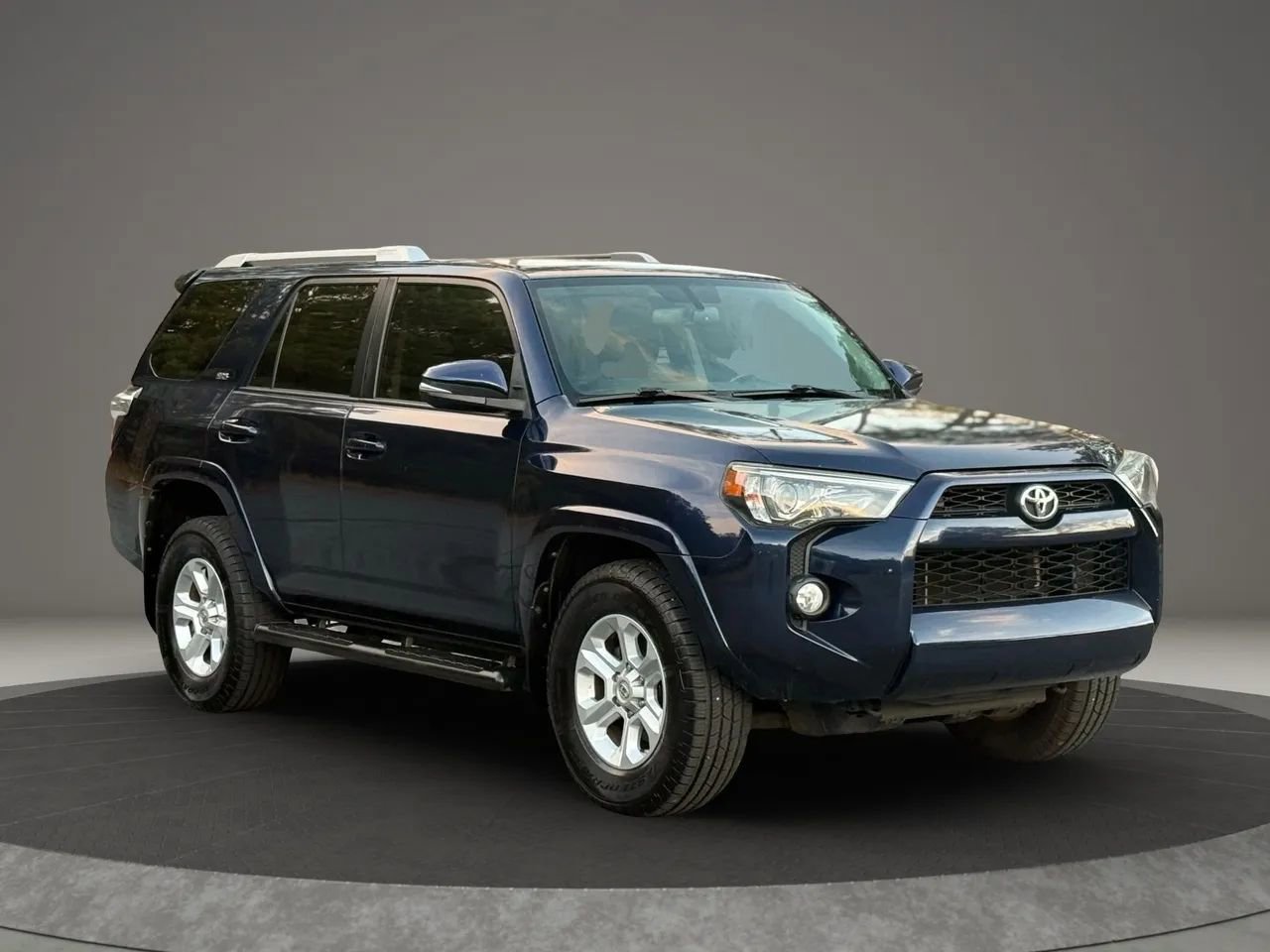 Used 2017 Toyota 4Runner SR5 Premium RWD image 3