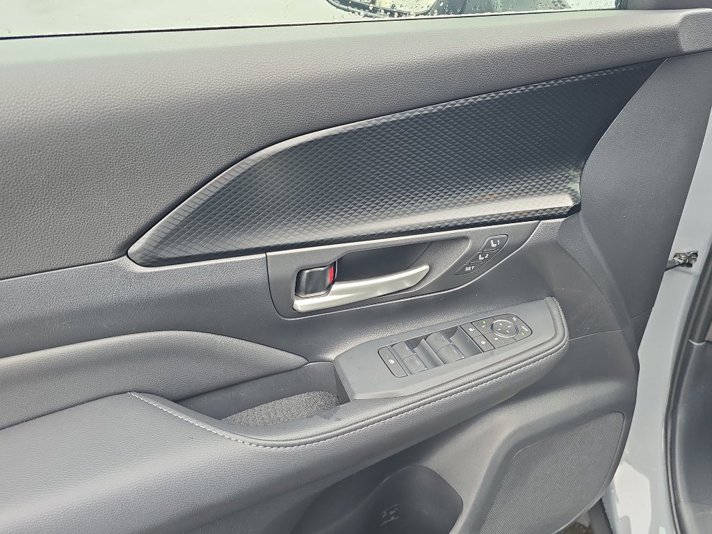 New 2026 Toyota Grand Highlander AWD Hybrid image 13