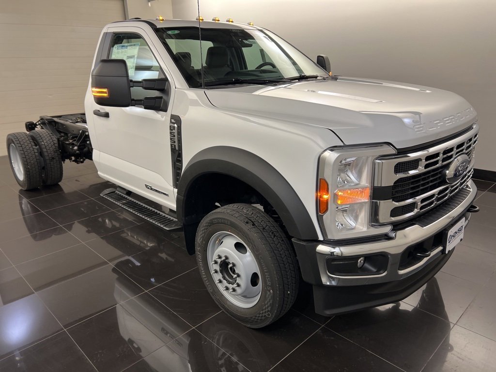 New 2025 Ford F550 4x4 Regular Cab Super Duty image 1