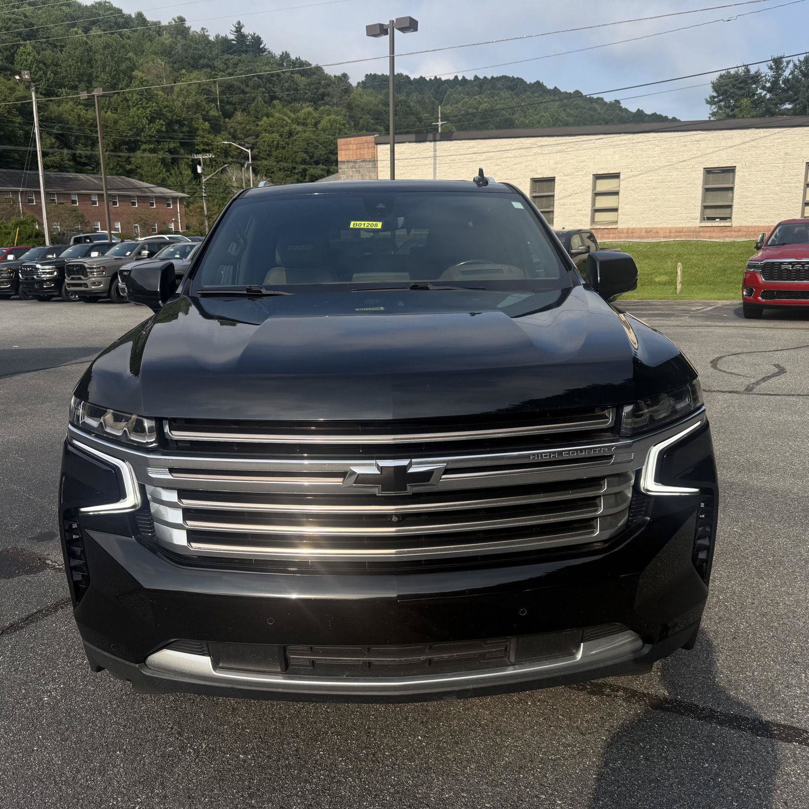 Used 2021 Chevrolet Tahoe High Country w/ Premium Package AWD/4WD image 36