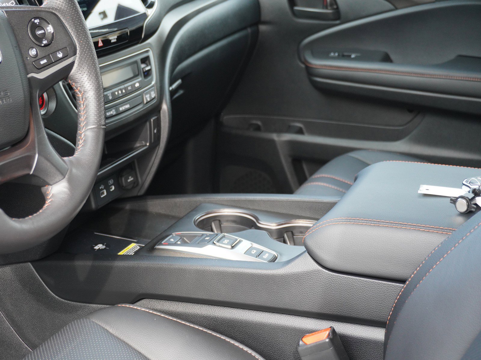 Used 2025 Honda Passport TrailSport image 22