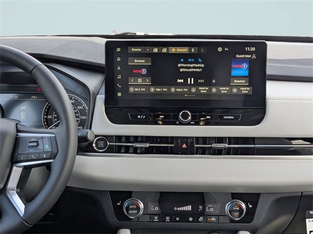 New 2025 Mitsubishi Outlander SE image 16