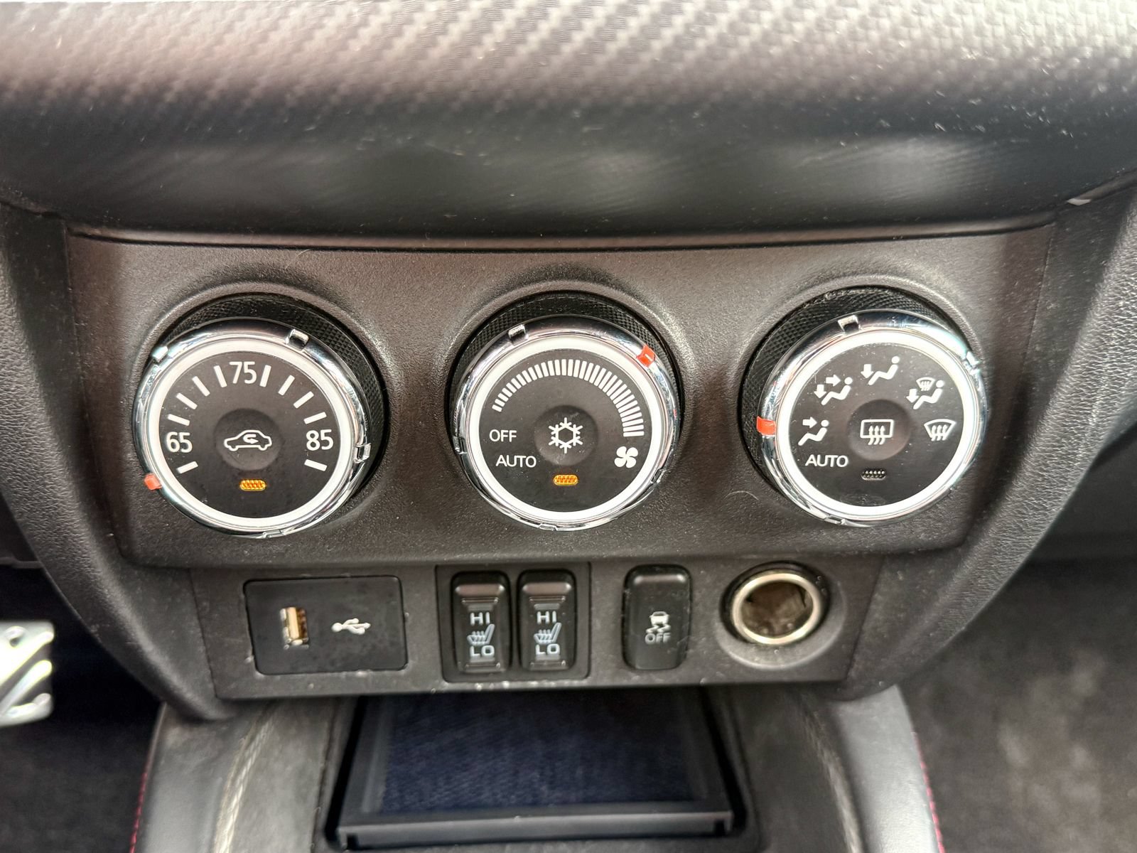 Used 2018 Mitsubishi Outlander Sport LE AWD/4WD image 32