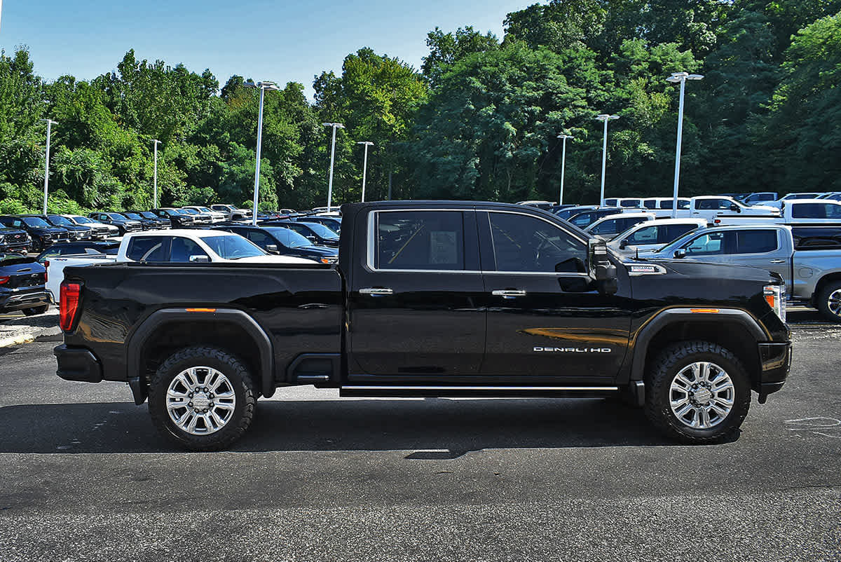 Used 2022 GMC Sierra 2500 Denali w/ Denali Ultimate Package AWD/4WD image 6