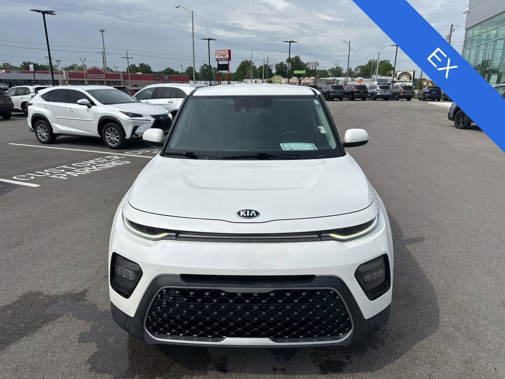 Used 2020 Kia Soul EX w/ Option Group 015 FWD image 2