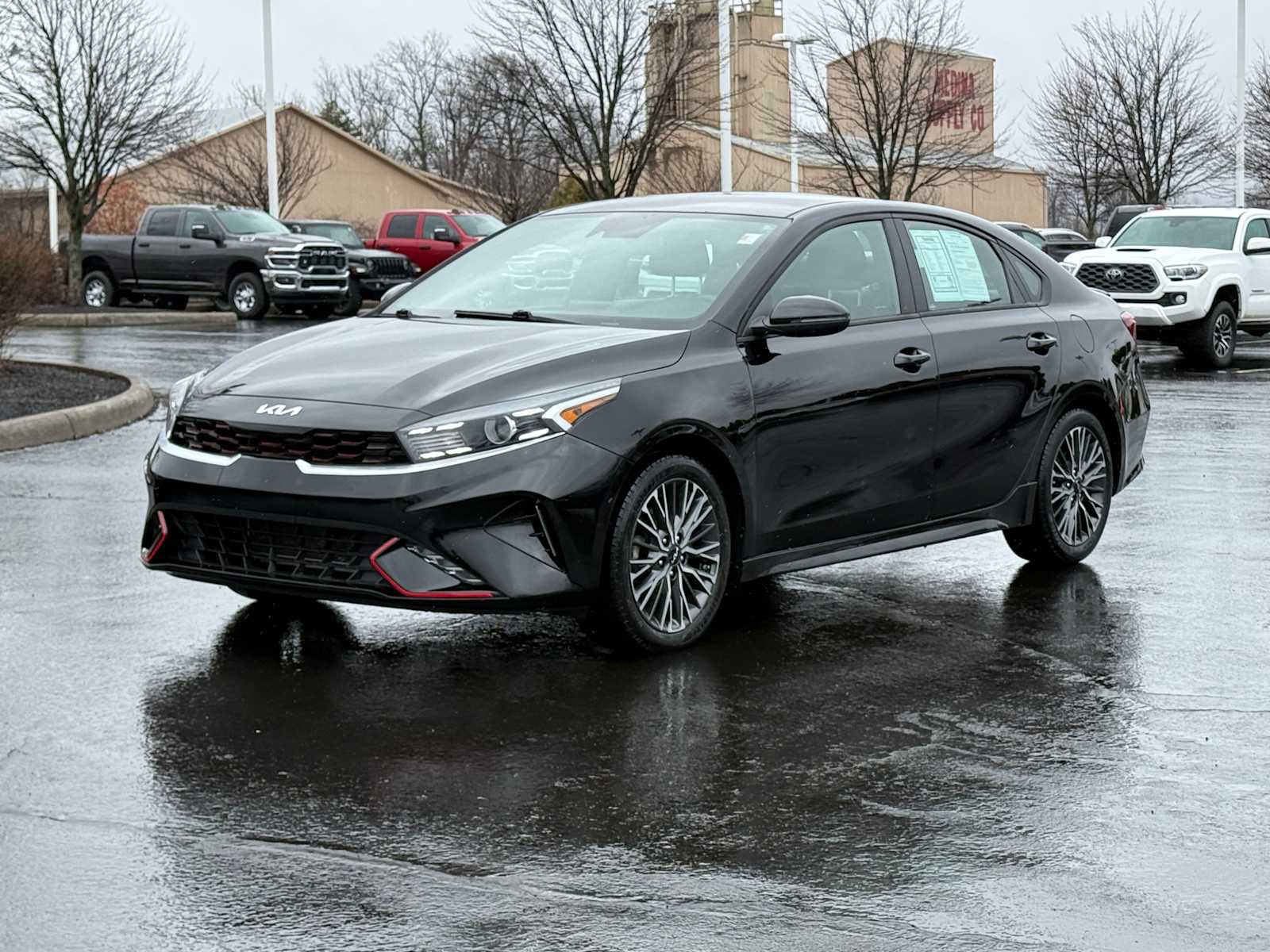 Used 2022 Kia Forte GT-Line image 1