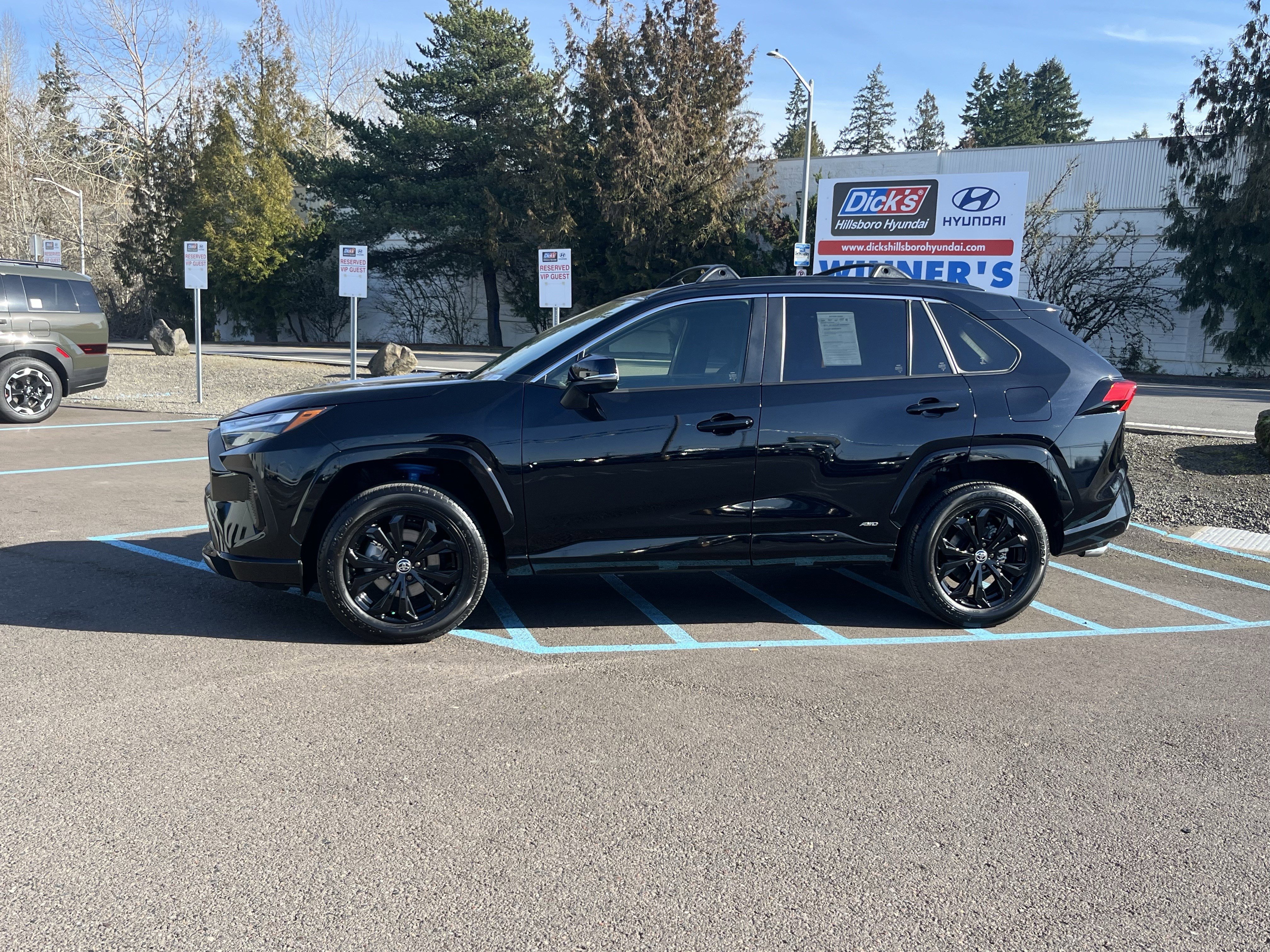 Used 2023 Toyota RAV4 SE w/ SE Grade Weather Package image 2