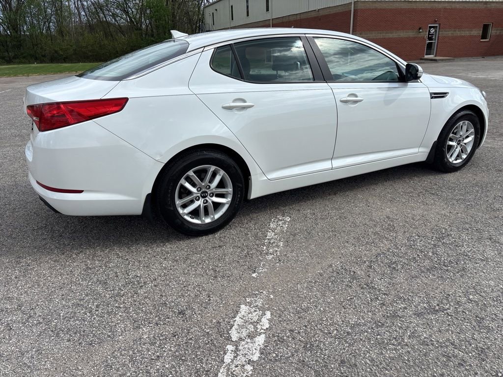 Used 2011 Kia Optima LX w/ Convenience Pkg image 8