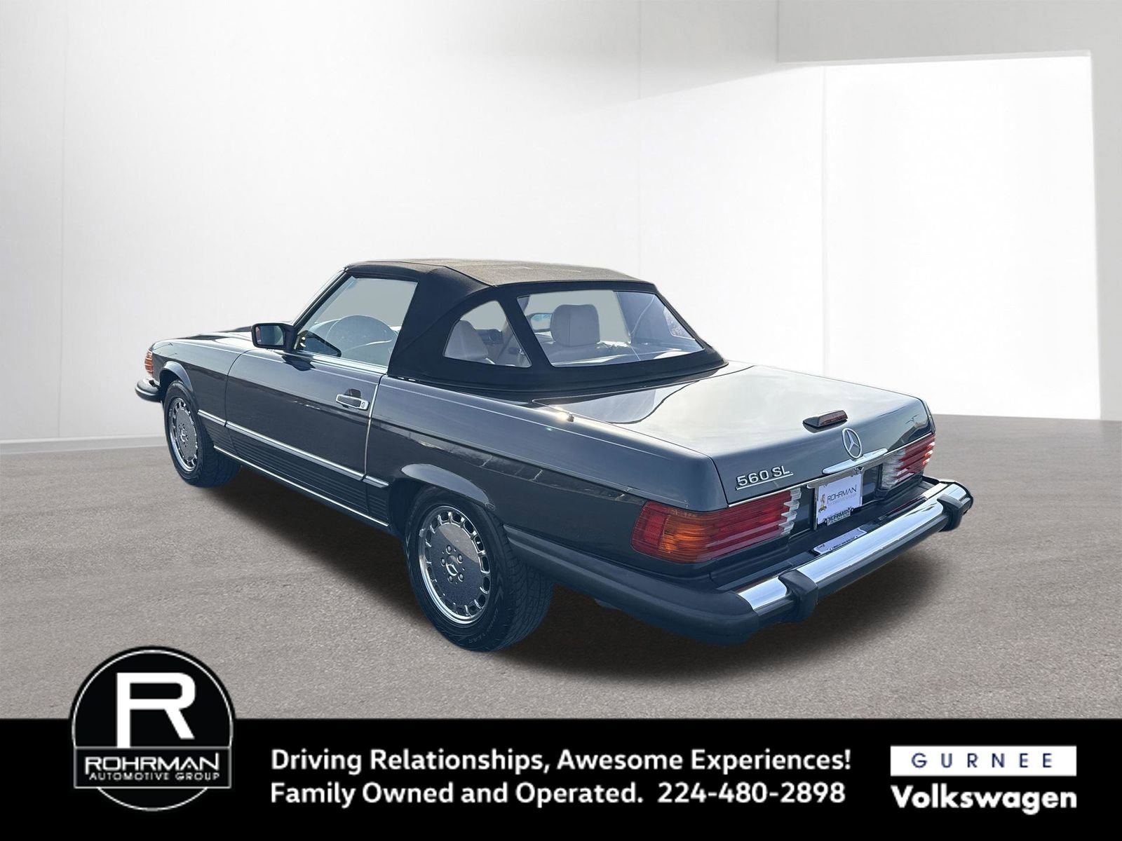 Used 1988 Mercedes-Benz 560 SL image 6