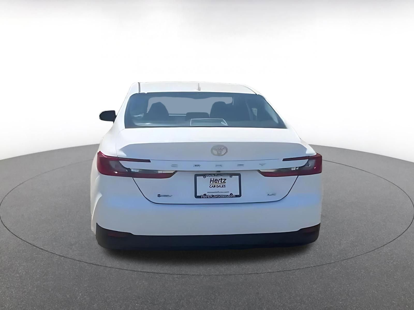 Used 2025 Toyota Camry Hybrid FWD image 14