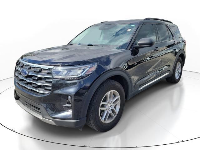 Certified 2025 Ford Explorer Active w/ Active Comfort Package RWD image 4