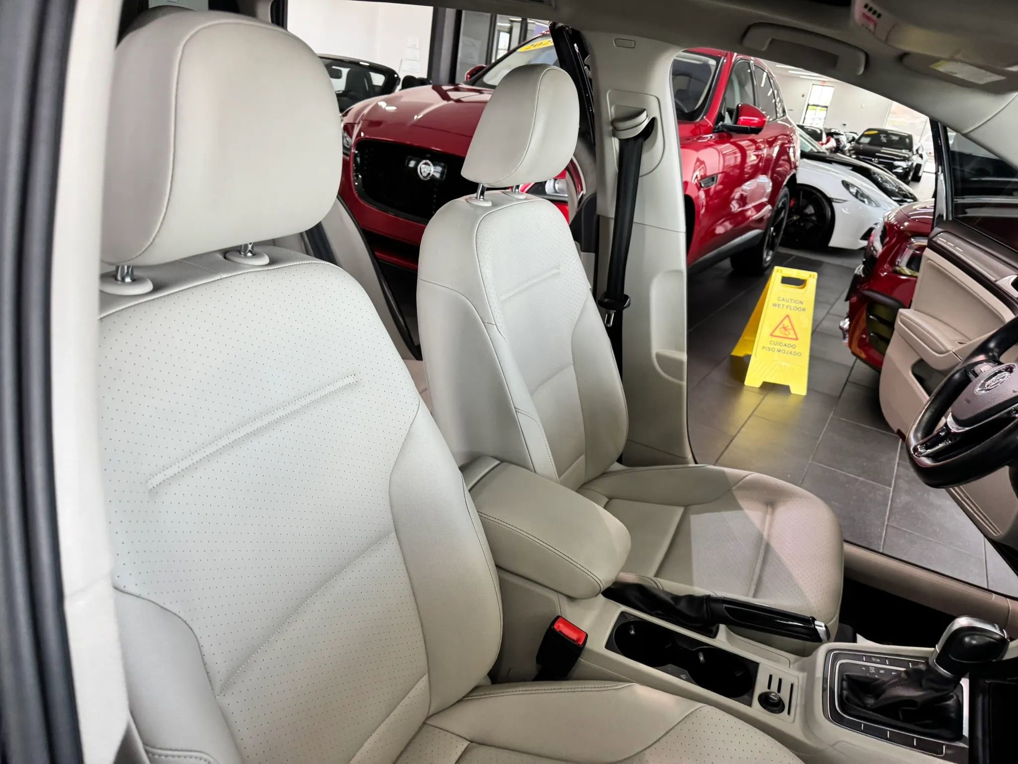 Used 2017 Volkswagen Golf Alltrack SE image 13
