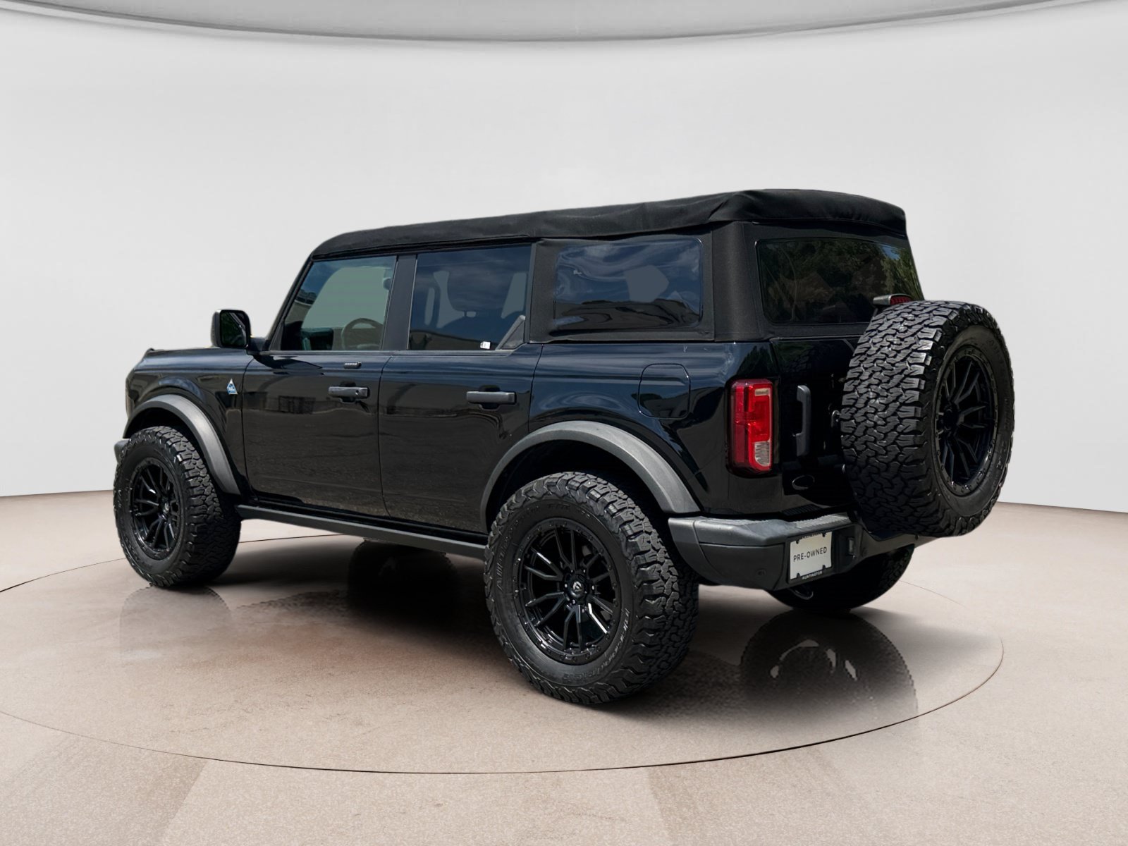 Used 2022 Ford Bronco Black Diamond AWD/4WD image 3