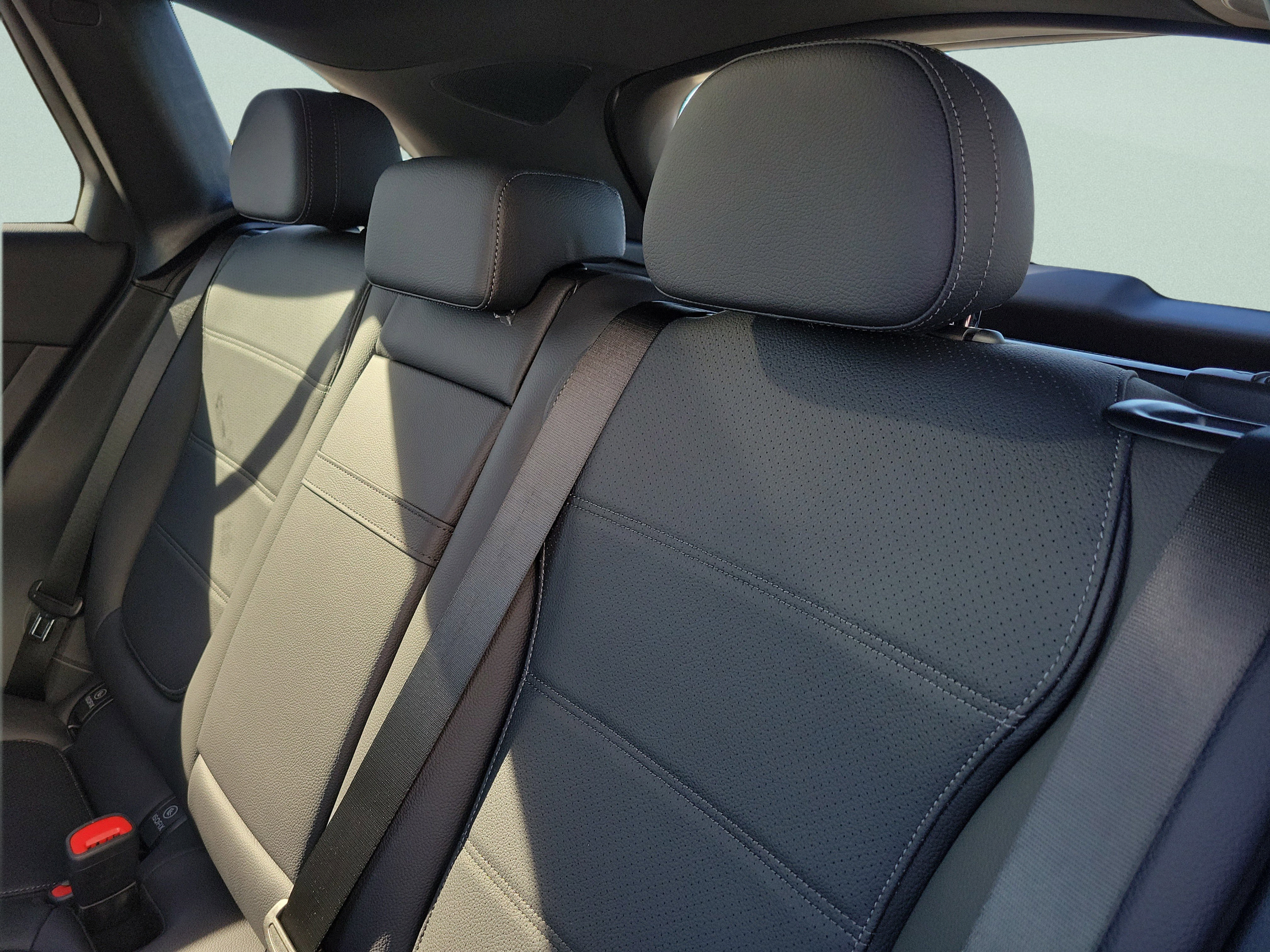 Certified 2026 Mercedes-Benz GLC 300 image 7