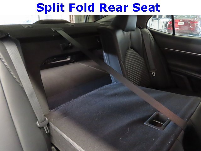 Used 2020 Toyota Camry SE image 31