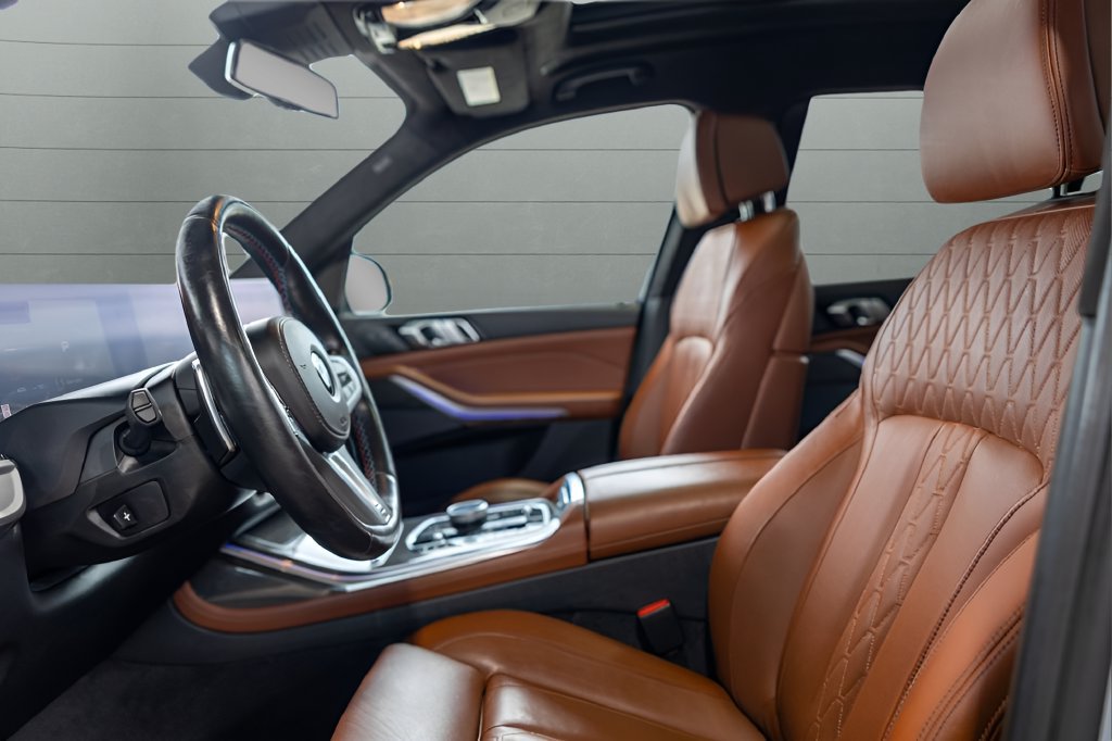 Used 2024 BMW X7 M60i w/ Executive Package AWD/4WD image 37