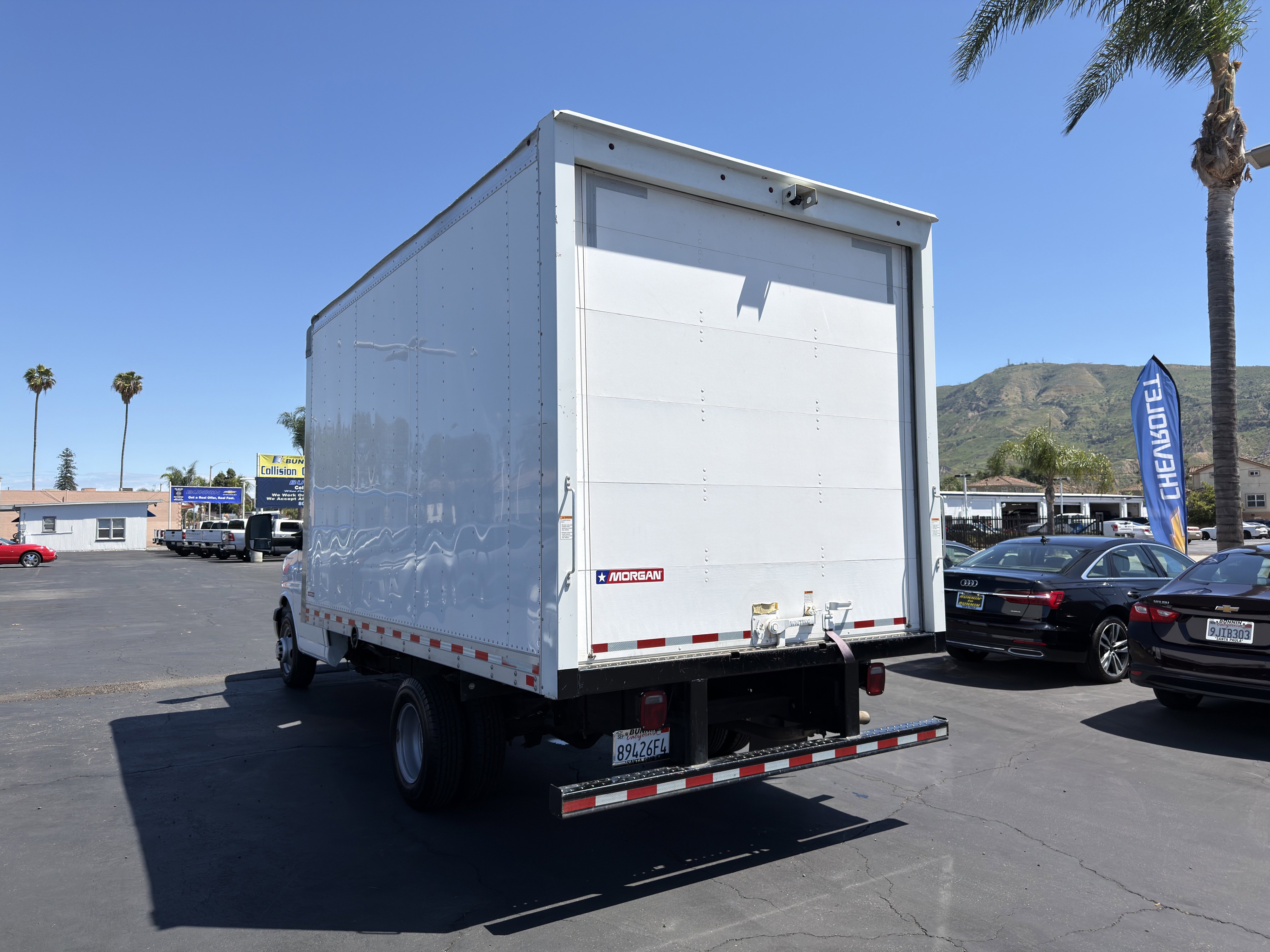 Used 2021 Chevrolet Express 3500 w/ Driver Convenience Package image 7