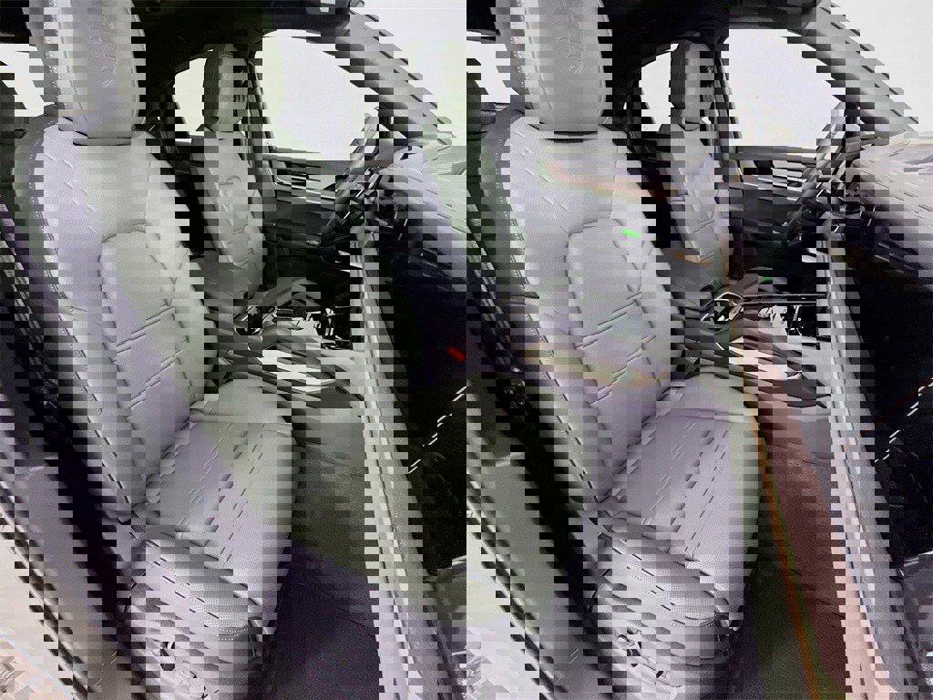 New 2026 Porsche Cayenne Coupe image 30