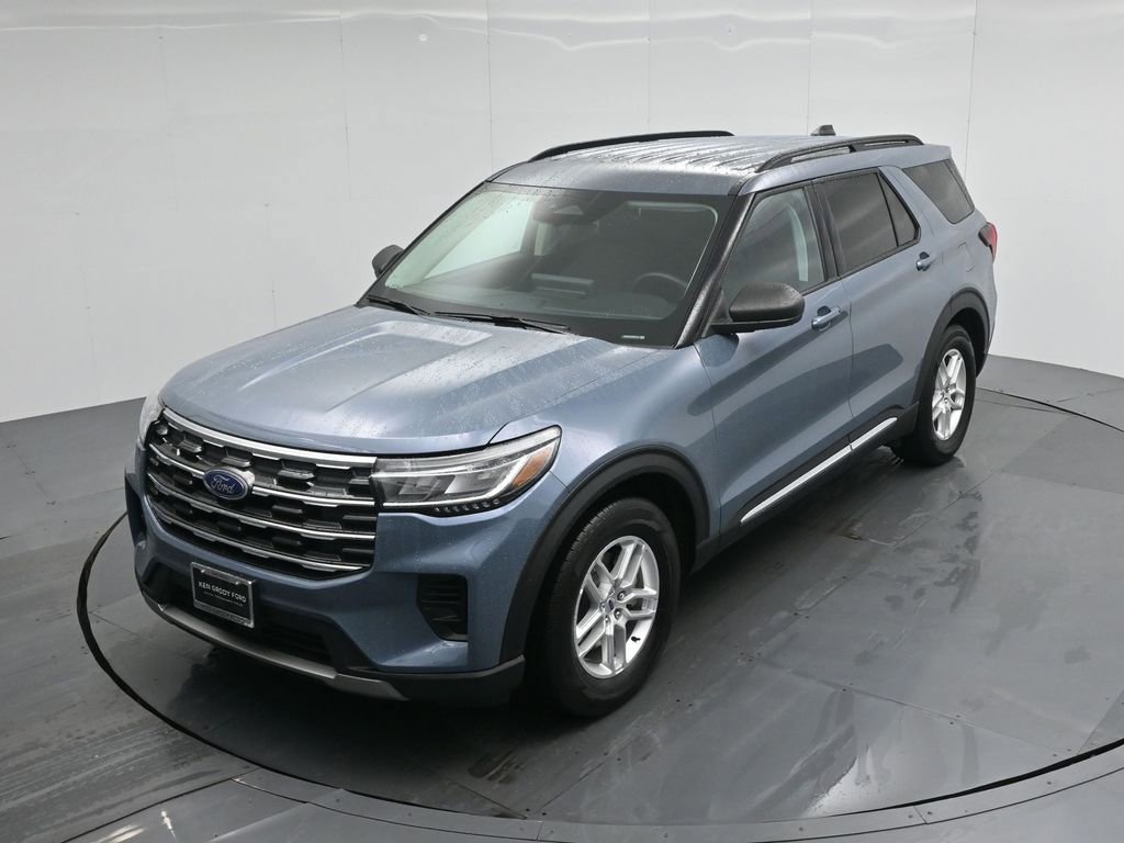 Certified 2025 Ford Explorer Active image 37