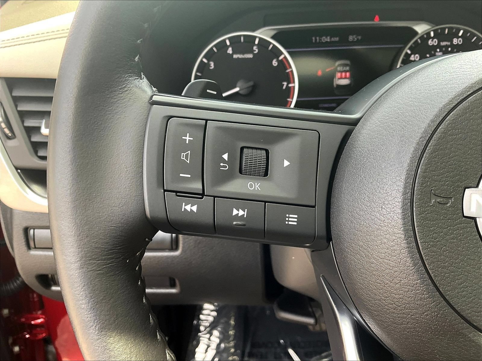 Certified 2024 Nissan Rogue SV w/ SV Premium Package FWD image 12