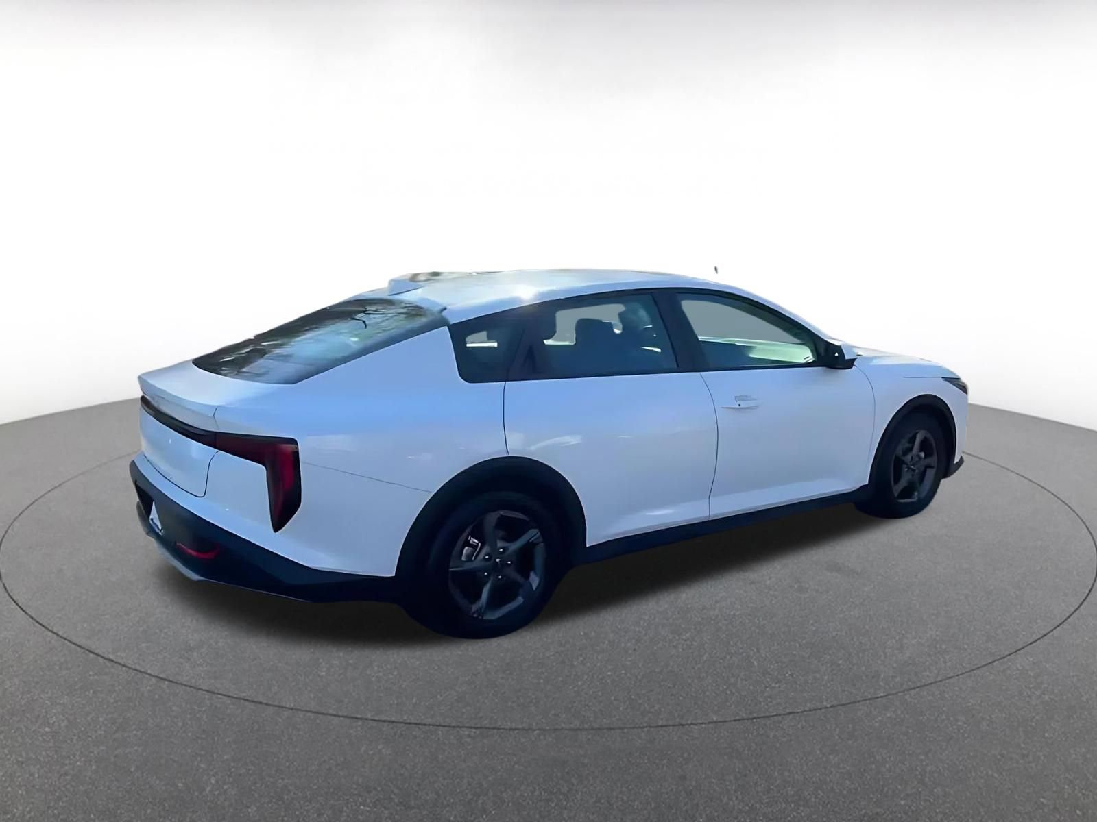 Used 2025 Kia K4 FWD image 12