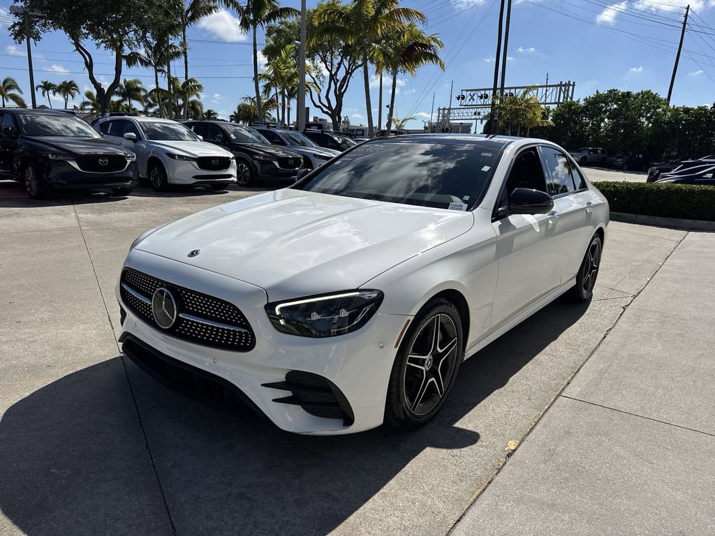 Used 2022 Mercedes-Benz E 350 Sedan w/ Driver Assistance Package image 9