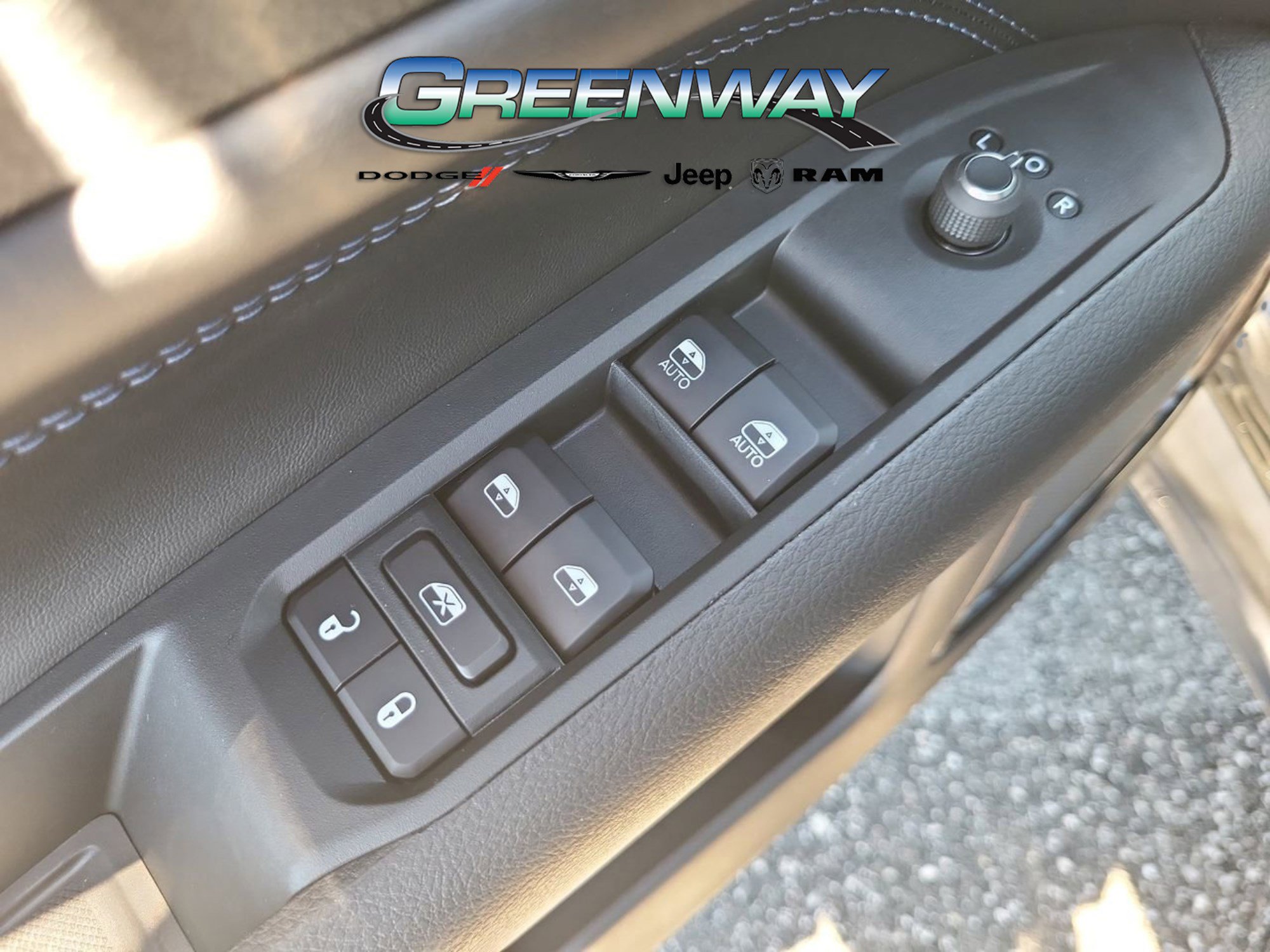 New 2026 Jeep Compass Latitude image 15