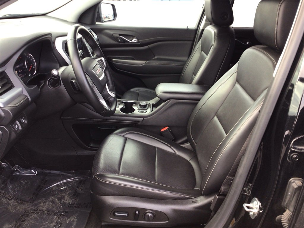 Used 2023 GMC Acadia SLT image 9