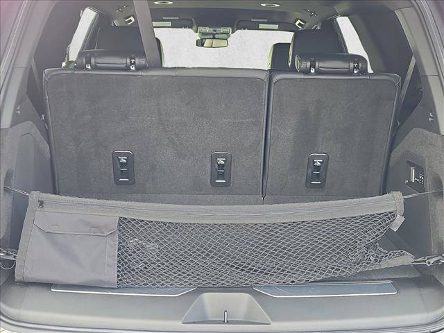Used 2024 Cadillac Escalade Luxury RWD image 6