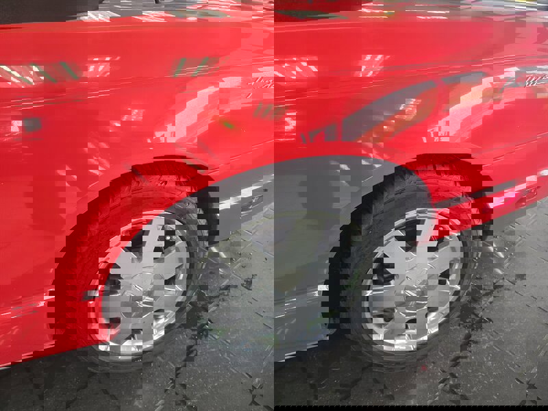 Used 2002 Ford Thunderbird image 28