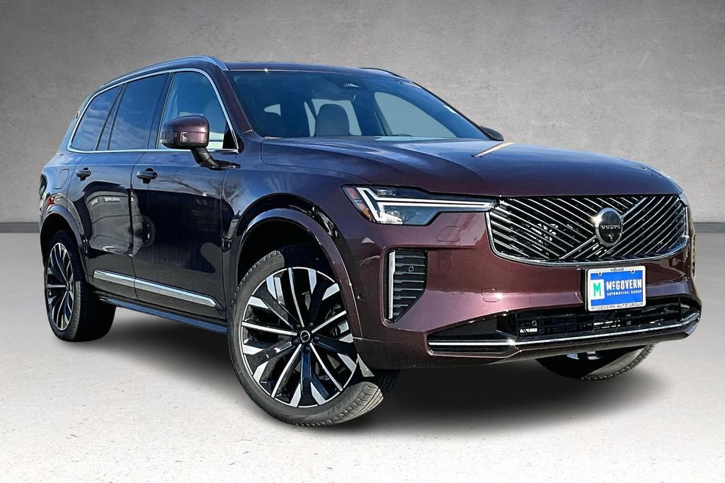 New 2026 Volvo XC90 B5 Plus w/ Protection Package Premier AWD/4WD image 2