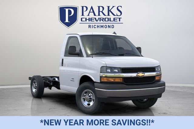 New 2025 Chevrolet Express 3500 w/ Power Convenience Package image 2