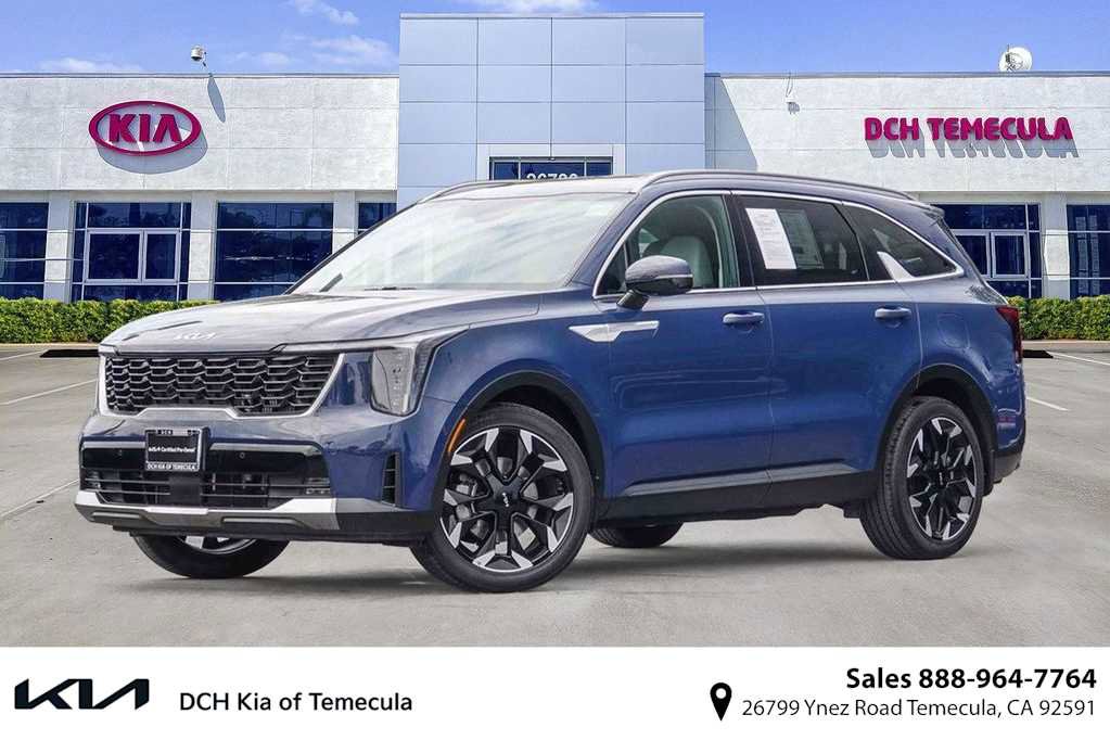 Certified 2024 Kia Sorento EX image 1