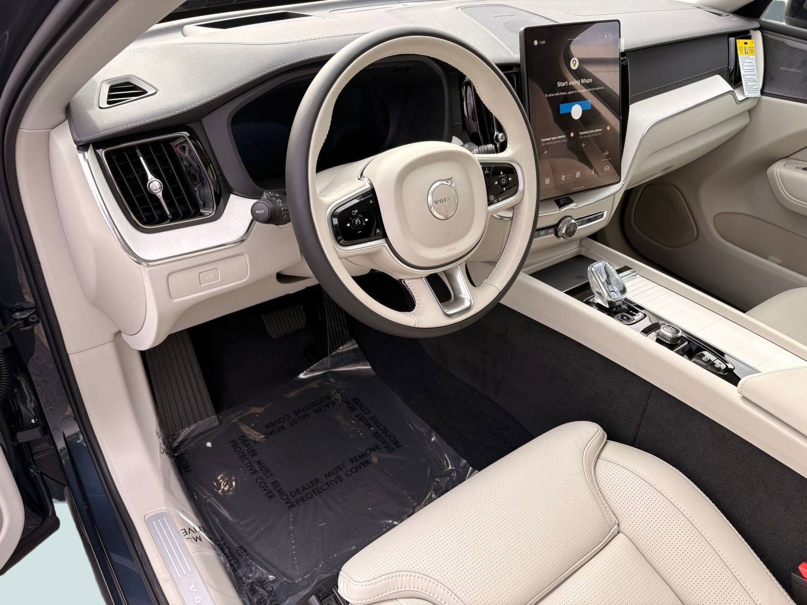 New 2026 Volvo XC60 B5 Ultra w/ Protection Package Premier image 4