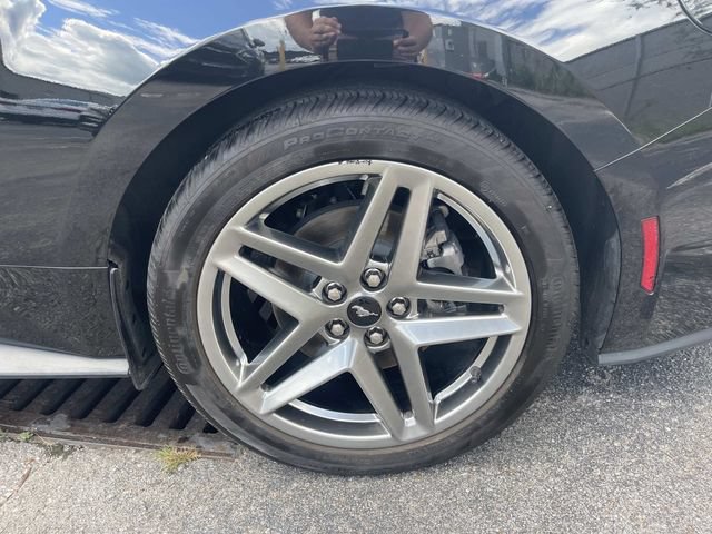 Used 2024 Ford Mustang Coupe RWD image 14