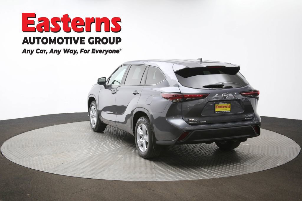 Used 2024 Toyota Highlander LE image 66